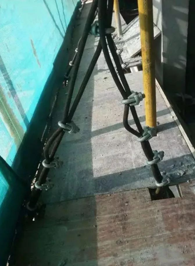 全且 接地气的脚手架搭设工艺优化材料_工字钢