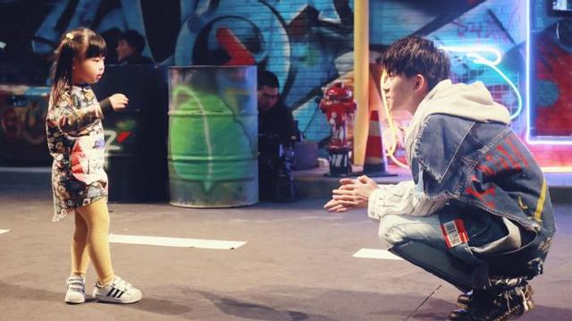 大神齐跳年代秀，30s带你穿越街舞历史