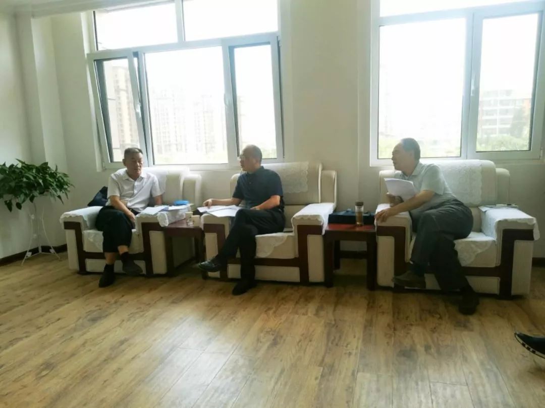 市教育局党组副书记李殿峰到我县督导义务教育均衡县创建迎检工作