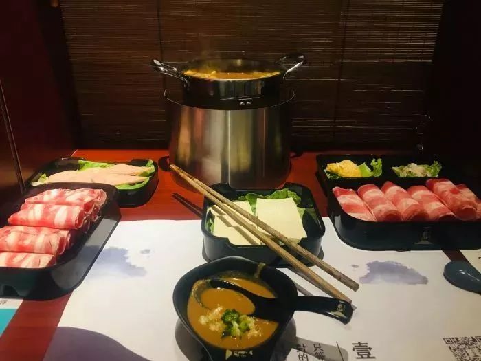 热掉头也要吃的神仙火锅店!太刺激了!