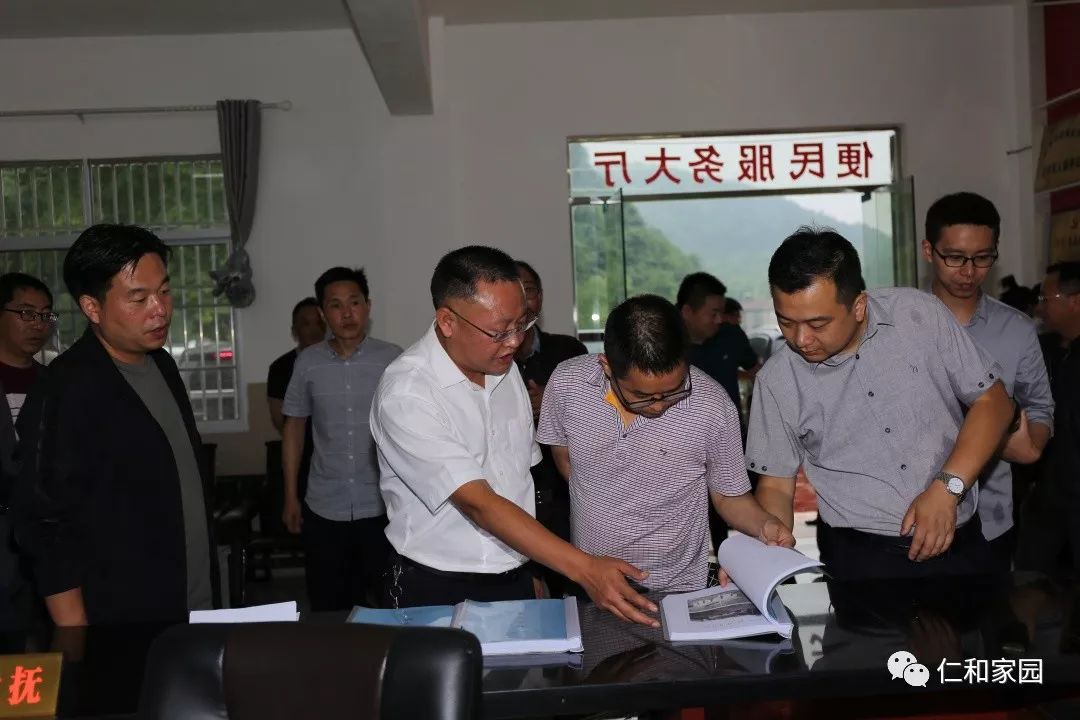 贵坪镇人口_鹤庆黄坪镇人口