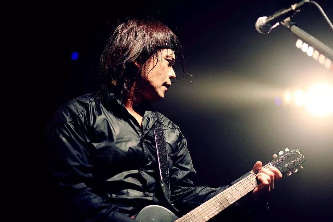 《让水倒流》人生不可逆,但灵魂须自由