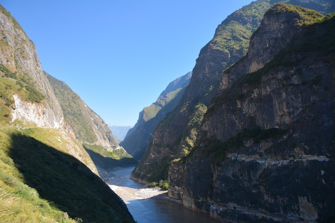 找尋《消散的地平線》離天堂最近的處所—噴鼻格里拉 旅遊 第10張