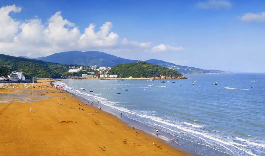 与福建毗邻,与台湾隔海相望,这座浙南沿海小城