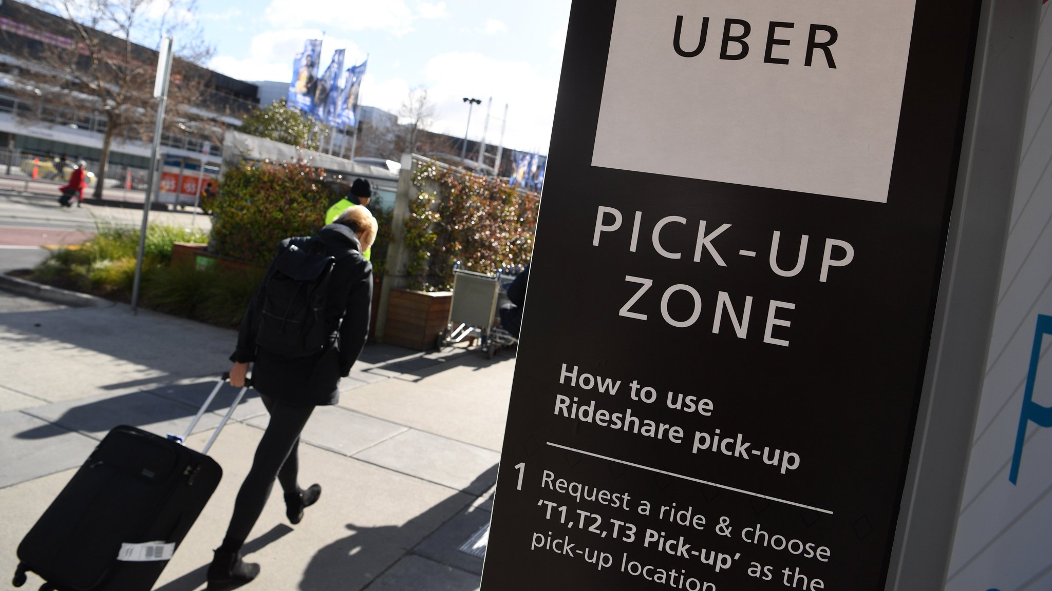 Uber 将会在 2023 年推出「飞行出租车」服务，8 分