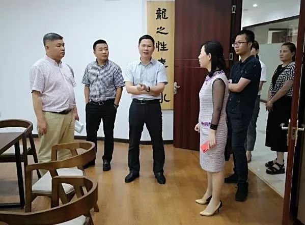 工作动态温州市委组织部部务会议成员组织处处长林建丰到龙水社区指导