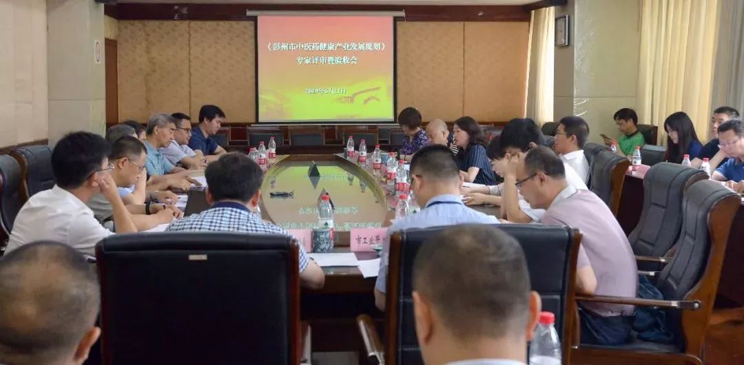 社科院是什么样的大学 d21e620b7a86401d85a0140f67ae1431.jpeg