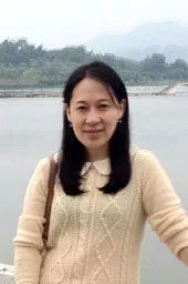 与大家一起在大朗镇行政服务中心三楼会堂,朗艺讲堂特邀请刘红霞教授