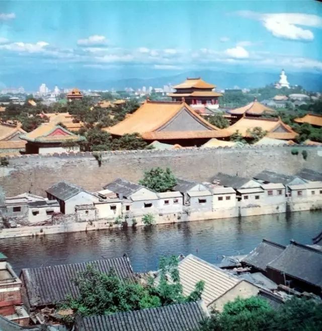 域外人口_域外sans图片(2)