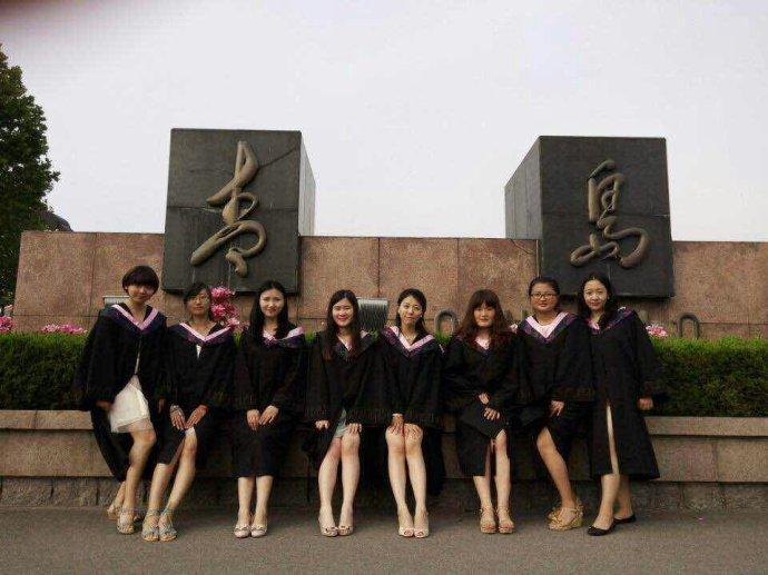 考研名师张雪峰和马丁论战,怼得马丁哑口无言