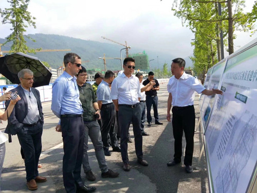 省城建项目办相关负责人,市住建局副局长,市项目办主任罗威,县委常委