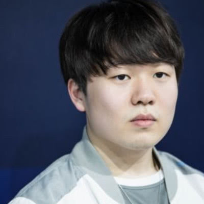 IG肉鸡回国,新中单战绩亮眼,网友:真舒服!