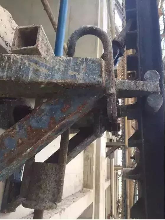 爬架施工这9个现场安全隐患一定要排除附动画演示