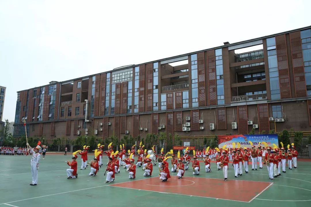 我区占据2席,分别是宁波市鄞州区江东中心小学,宁波市行知实验小学