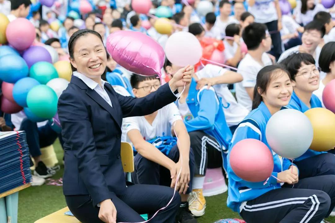 毕业典礼筑梦青春江声学子扬帆起航