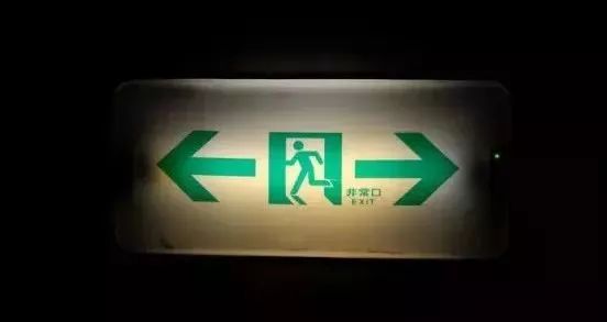 酒店火灾逃生技巧_酒店火灾应急预案_酒店火灾人员伤亡原因