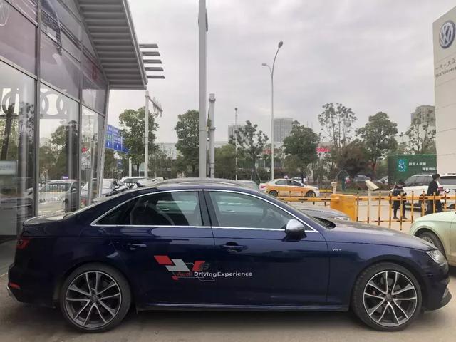驾驶性能工程师科学评测奥迪A4家族 3：S4，一台“谦逊”的性能车_搜狐汽车_搜狐网