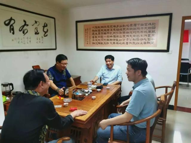 闽清县委常委组织部长汤国勤走访看望老干部