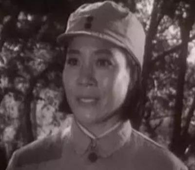 《渡江侦察记》(1974年版)张金玲饰游击队长刘四姐.