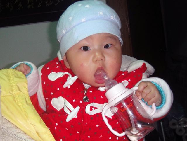                     忠告：孩子辅食后，这些表现是脾胃的“求救信号”！宝妈别乱喂了