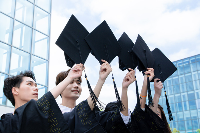 读完研究生就可以拿学位证书吗 来自搜狐网