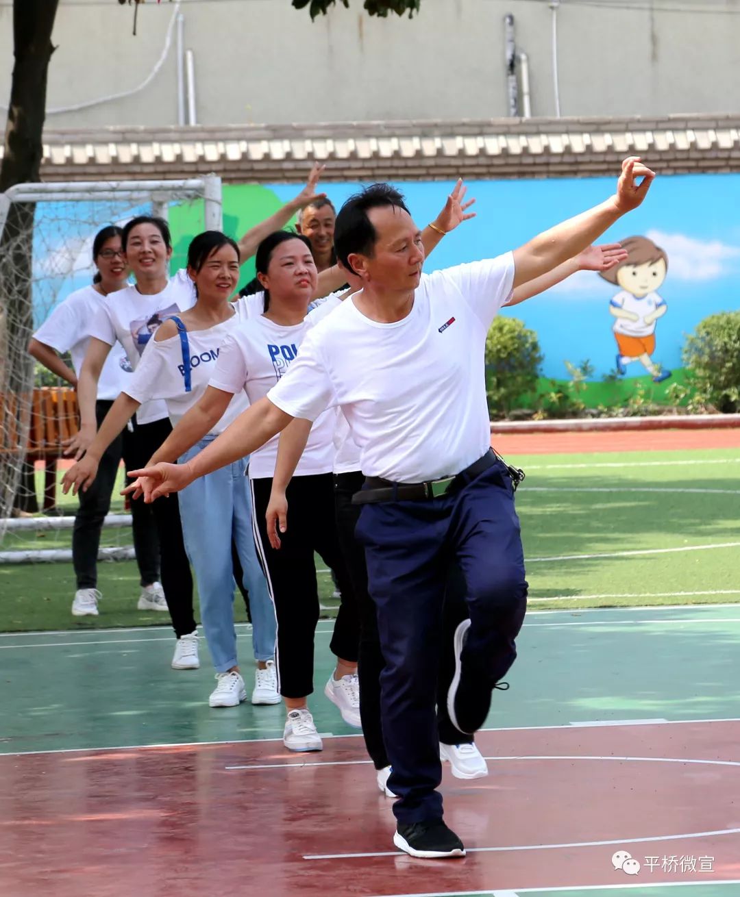 校园音乐视频操场 a2076480317047dc85aac87e2803e10b.jpeg