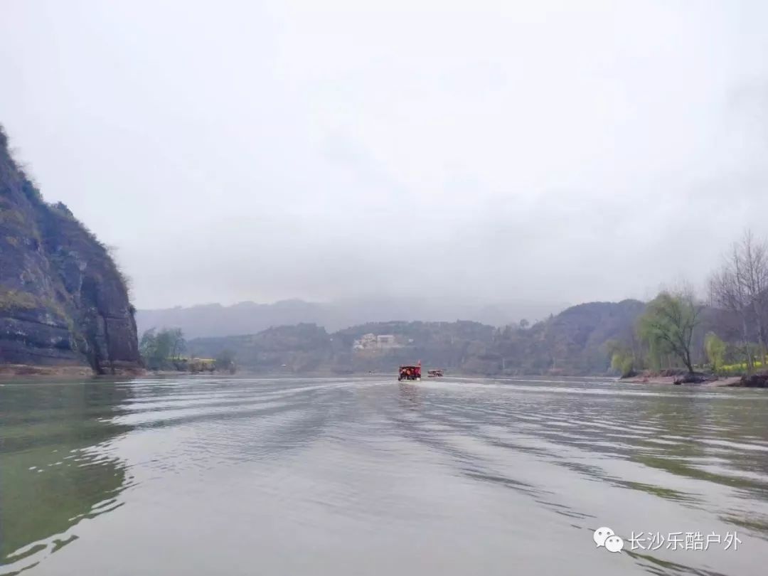 61516溆浦枫香瑶寨无边温泉茶马古道思蒙2天1晚499车费保险3正1早1住