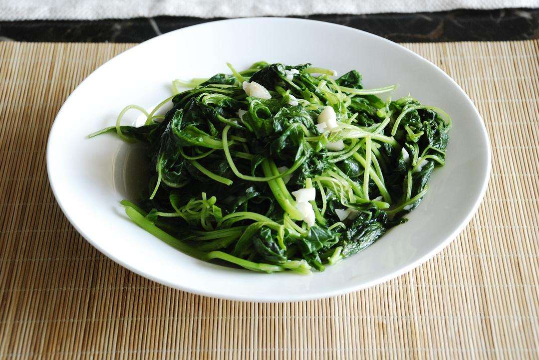 孕妇不可吃苋菜,因为苋菜有滑胎的作用.