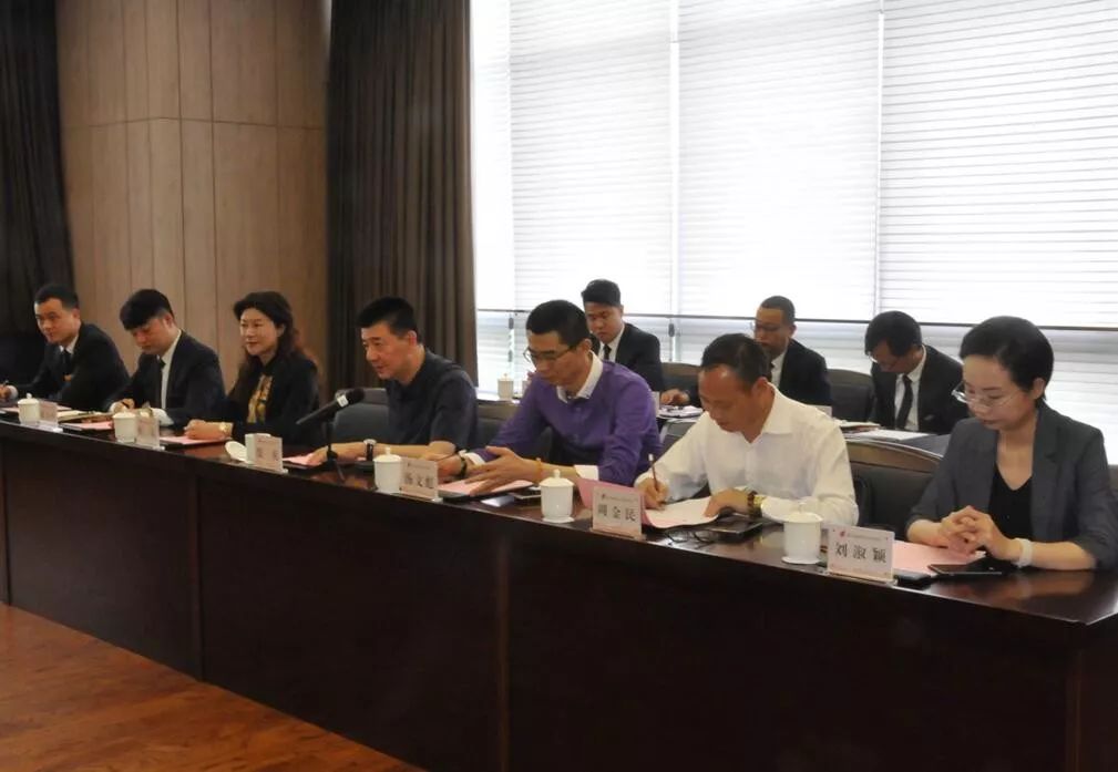 合作集团与镇江高新区管委会达成战略合作并签署协议