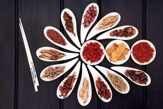                     家长要盯紧：宝宝出现这8点，要及时去检查，别不在意