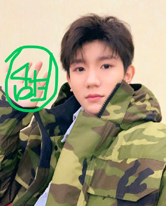 王源抽烟风波过后，首度复出出镜，网友们看到他都沉默了!