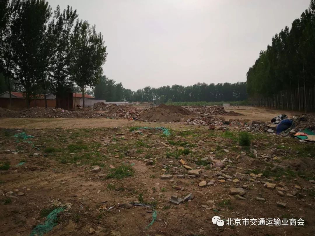 商会公告 官员:到底是金钱还是渣土挡住了你们发现环境问题的双