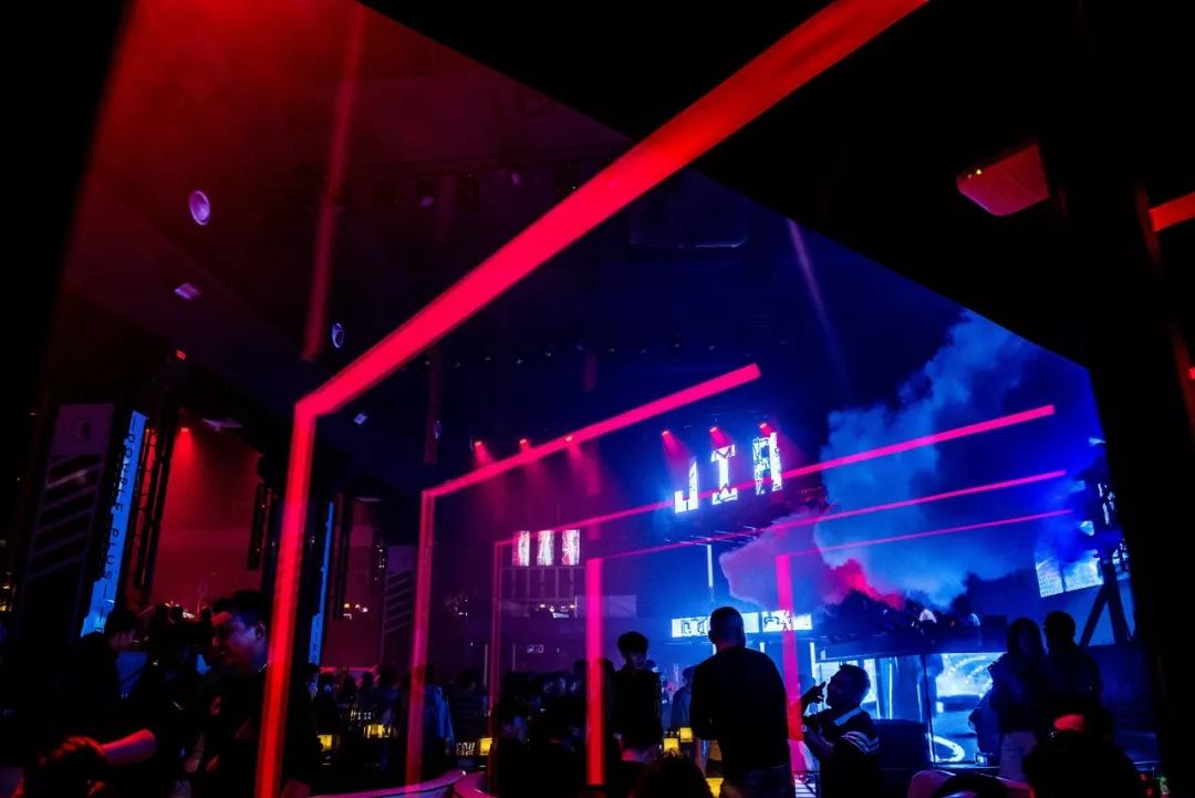 2000㎡剧院式电音酒吧+杜德伟亲临现场!佛山