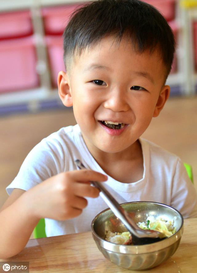                     儿科主任：孩子3个地方有异常，注定长大高个，别以为是坏毛病