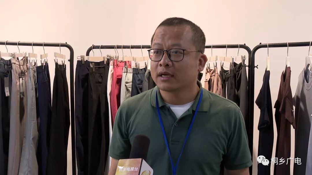 香港商报财经部主任 蔡清伟:"这几年福建的服装企业发展有些停滞.