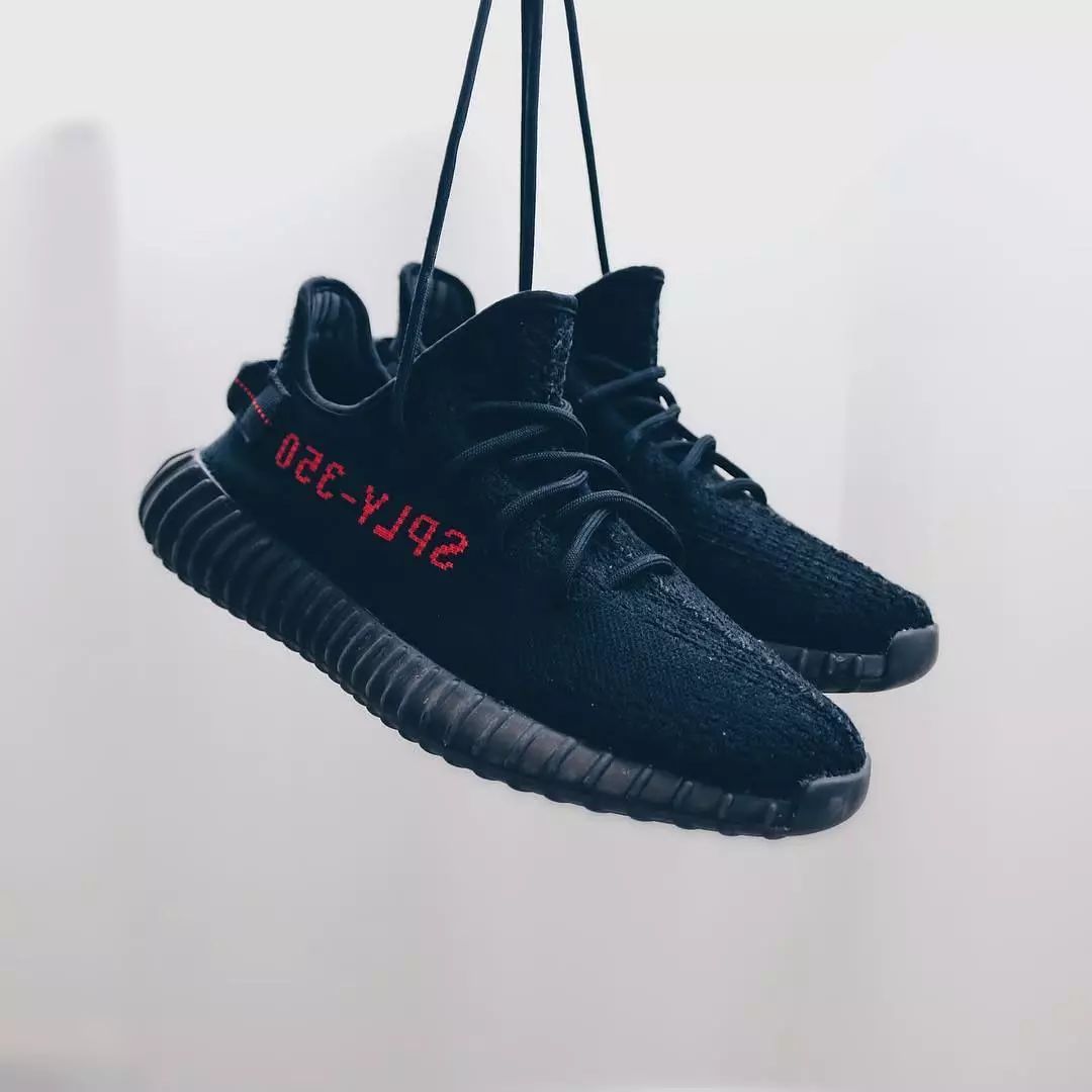 预警:yeezy 350 经典"黑红字bred"补货发售,是超级货量吗?