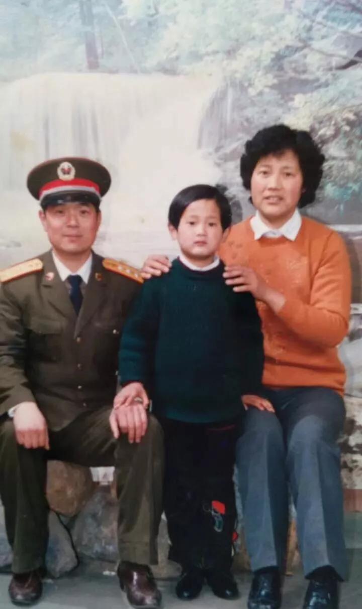张宁与父亲母亲老照片