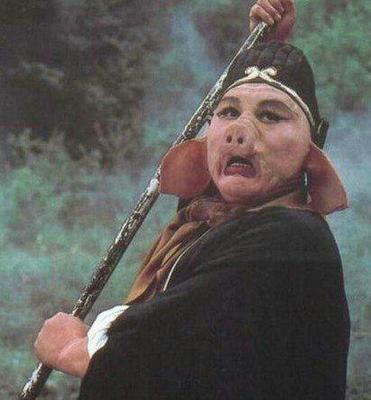 玉面狐狸被打死后为何惨遭猪八戒剥衣服？呆子究竟想干什么？