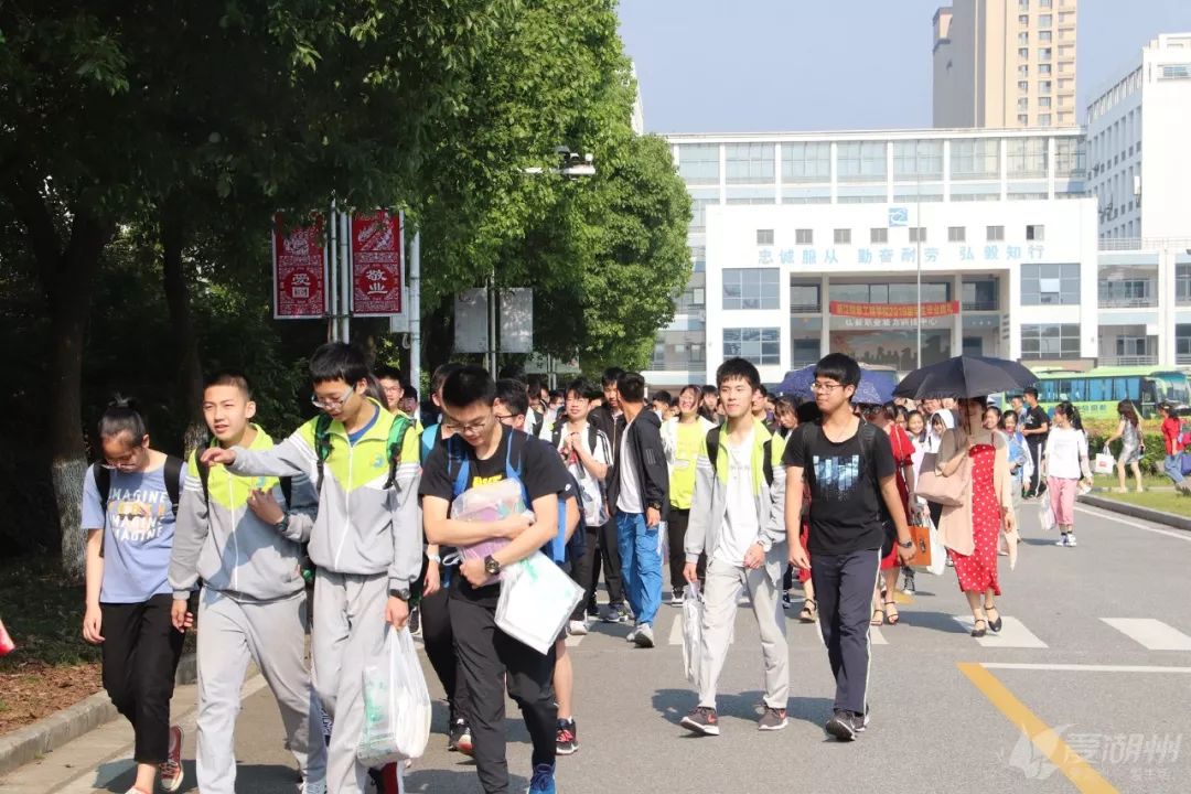现场直击湖州中考大片今日火热上映