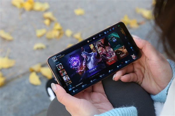 腾讯游戏手机rog5s怎么样 6210e7d0e4114b8fadcd2a6d6b3a4e87.jpeg