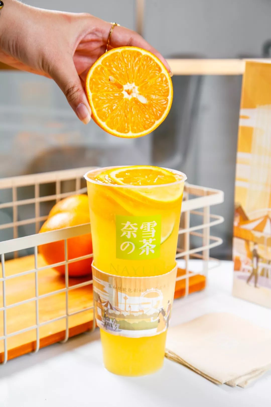 等了4年,茶+软欧包的创始者奈雪终于来天津了