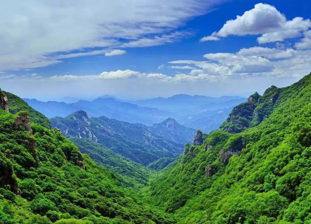 太行风景线 《地理》说:太行山,把最美的一段给了河南