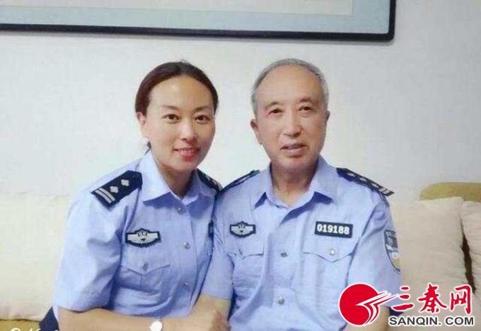 长大后我就成了你两位女民警和她们警察父亲的故事 工作