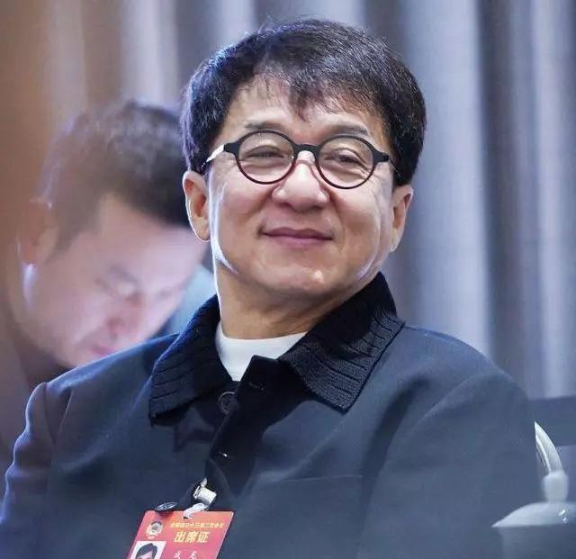 当年迟到梅艳芳葬礼,向华强要求他下跪吗?看完