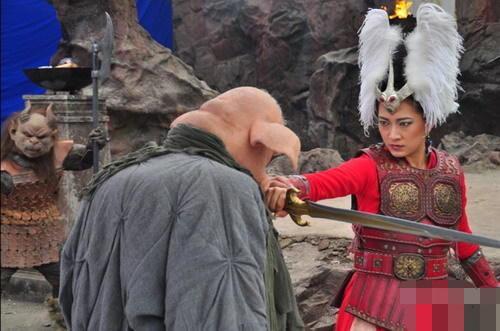 玉面狐狸被打死后为何惨遭猪八戒剥衣服？呆子究竟想干什么？