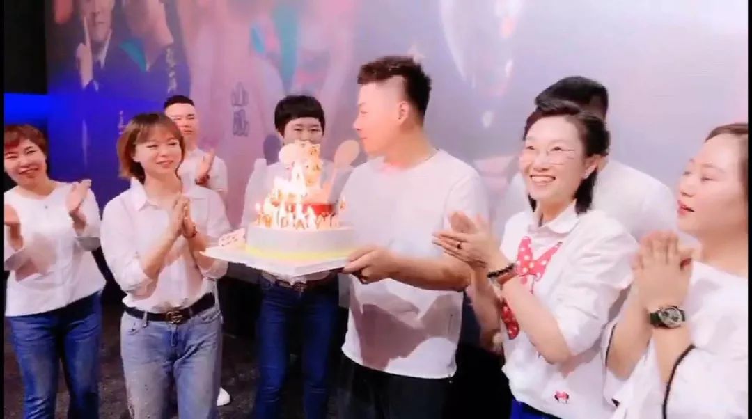 浙江fm968主持人照片,浙江968主持人果然照片 fm968交通之声22周年台庆之主持人见面会