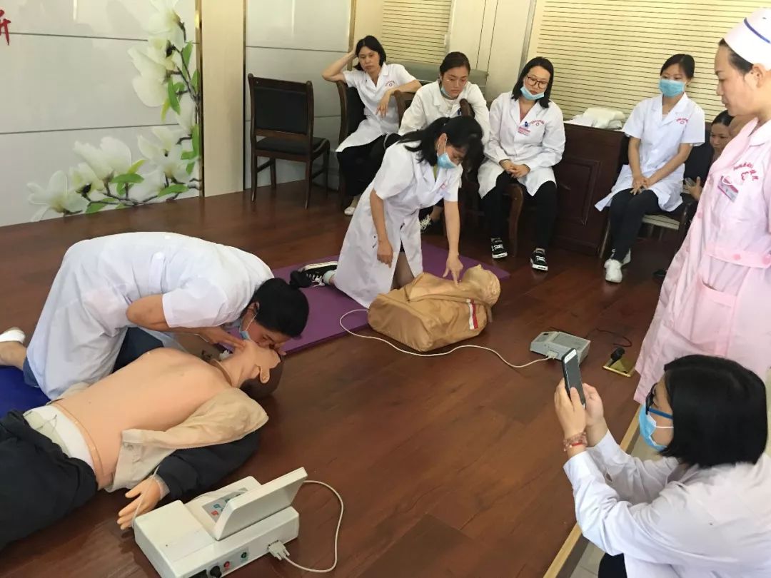 急救心肺复苏培训视频 c39f13d283614e799617371ee643e99d.jpeg