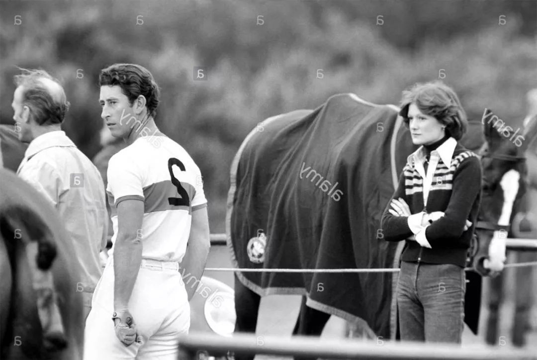 戴安娜姐姐自称丘比特,将妹妹介绍给查尔斯,