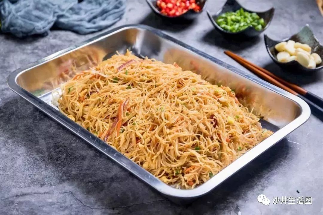 爆汁烧鸡来袭新桥!皮香肉滑,鲜嫩飘香.人均30 吃到扶墙走