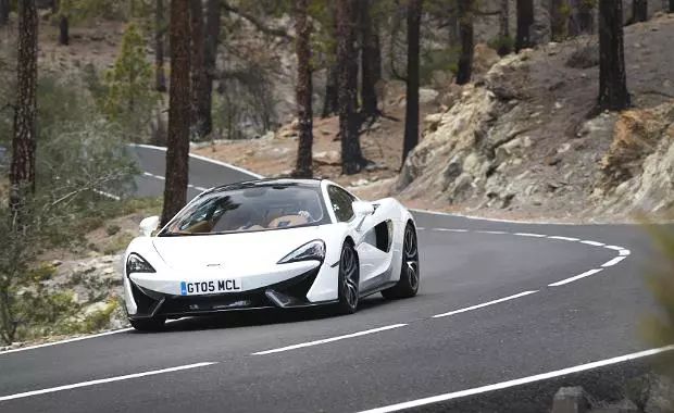 跑车都是前备箱吗 01d33ba418bb49d0a34202ea59638e3f.jpeg